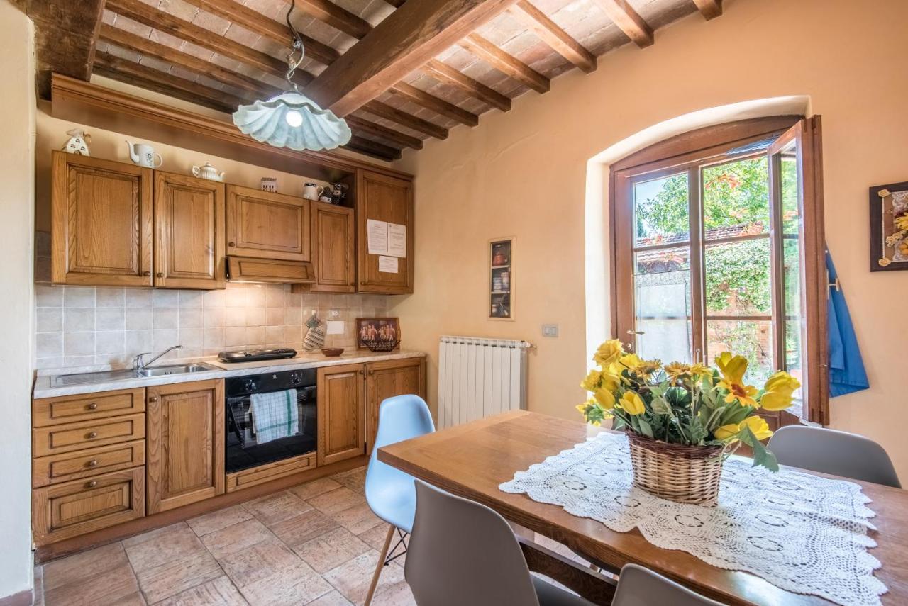 Villa Poggio Primo - Bilocale Cavaliere à Castiglion Fibocchi Extérieur photo
